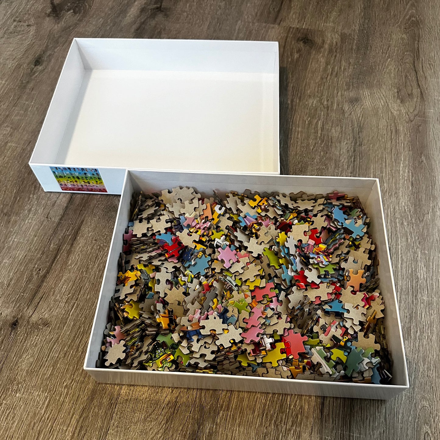 LEGO Minifigure Rainbow Jigsaw Puzzle - 1,000 Pieces - Pre-Loved